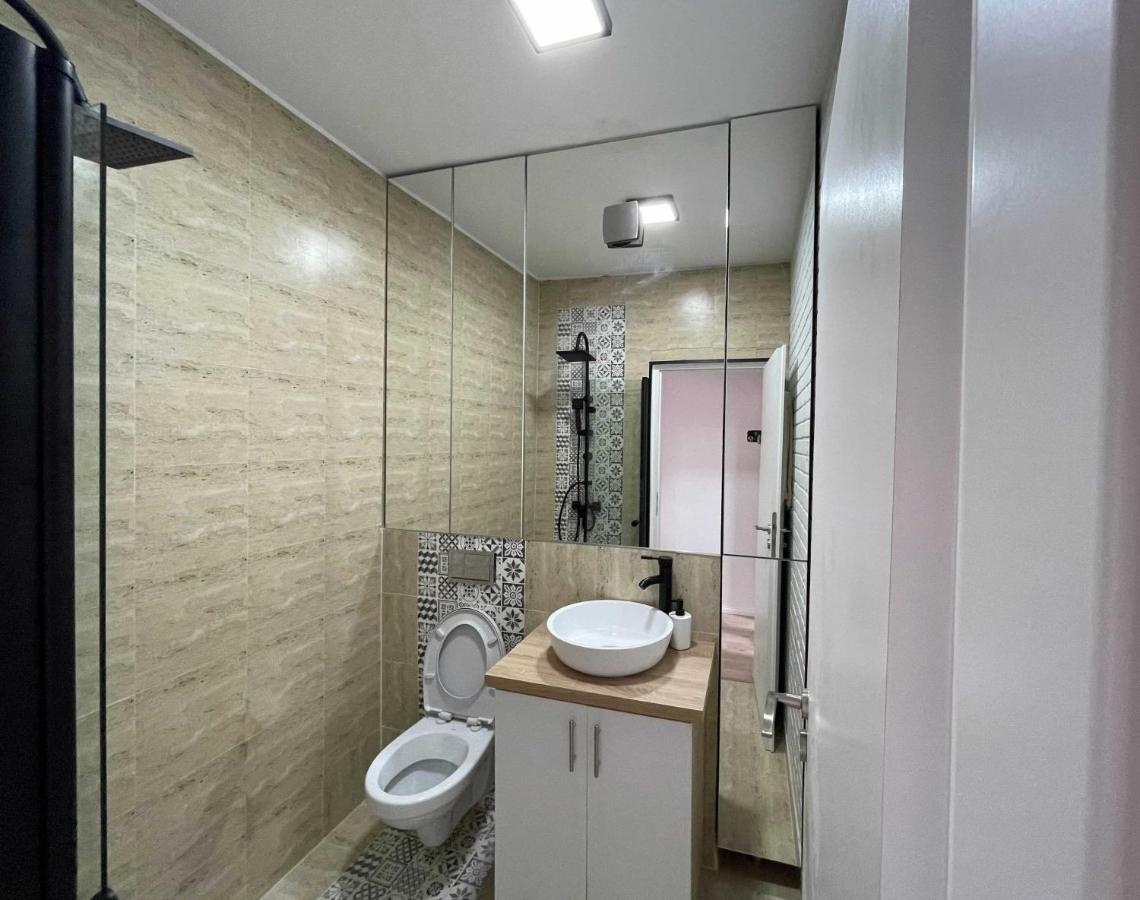 Platinum Luxury Apartment Near Presidential Palace Bucharest Exterior photo